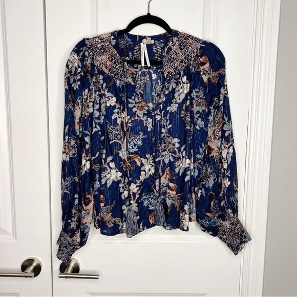 By Anthropologie Long-Sleeve Smocked Lurex Top Size S Blue Floral Print boho - Picture 6 of 13